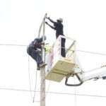 Le service public de l'électricité au Mali entame une nouvelle phase de transition. Initialement signé en novembre 2000 pour une durée de 20 ans, le contrat liant l'État à la société EDM-SA fait l'objet d'un quatrième avenant. Cette décision porte sur une prorogation de trois ans, prenant effet rétroactivement à compter du 21 novembre 2025.