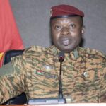 Me Pacôme Yawovi Adjourouvi, a apporté des éclaircissements sur les différentes étapes de cette procédure judiciaire. Selon le ministre, « en date du 12 janvier 2026, les autorités compétentes togolaises ont reçu une demande d’extradition formulée par les autorités judiciaires de la République du Burkina Faso », visant M. Damiba Paul-Henri Sandaogo, de nationalité burkinabè.