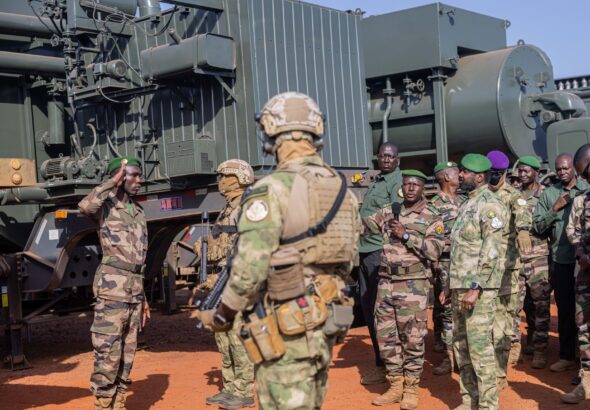 n dotant le Génie militaire de ces moyens modernes et adaptés, Son Excellence le Président de la Transition, vous posez un acte fondateur. Vous donnez à nos forces les outils nécessaires pour tenir le terrain, sécuriser durablement les zones reconquises et accompagner le développement national. Vous démontrez que la souveraineté ne se proclame pas : elle se défend, elle se construit et elle se mérite