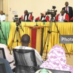 A la suite des plaidoiries des avocats de la défense, l’audience du procès dit « affaires Paramount-Embraer» devant la Chambre criminelle spécialisée en matière économique et financière du Pôle économique national et financier, s’est poursuivie, mardi, avec la réplique du ministère public et du Contentieux de l’État (partie civile). À la barre, ce dernier a maintenu ses prétentions vis-à-vis des accusés qui s’élèvent à plus de 18 milliards de Fcfa. Soit 11 milliards pour le contrat Paramount et 7 milliards 400 millions de Fcfa pour le contrat Embraer.