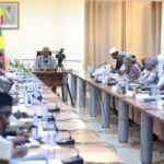 La structuration de cette nouvelle étape repose sur trois piliers fondamentaux : la Défense et Sécurité, la Diplomatie et le Développement. L'objectif demeure la planification de mesures concrètes répondant aux attentes primordiales des populations, notamment une sécurité accrue, la libre circulation des personnes et des biens, ainsi qu'un développement socio-économique réel passant par des infrastructures structurantes et des partenariats respectueux de la souveraineté à l'échelle internationale.