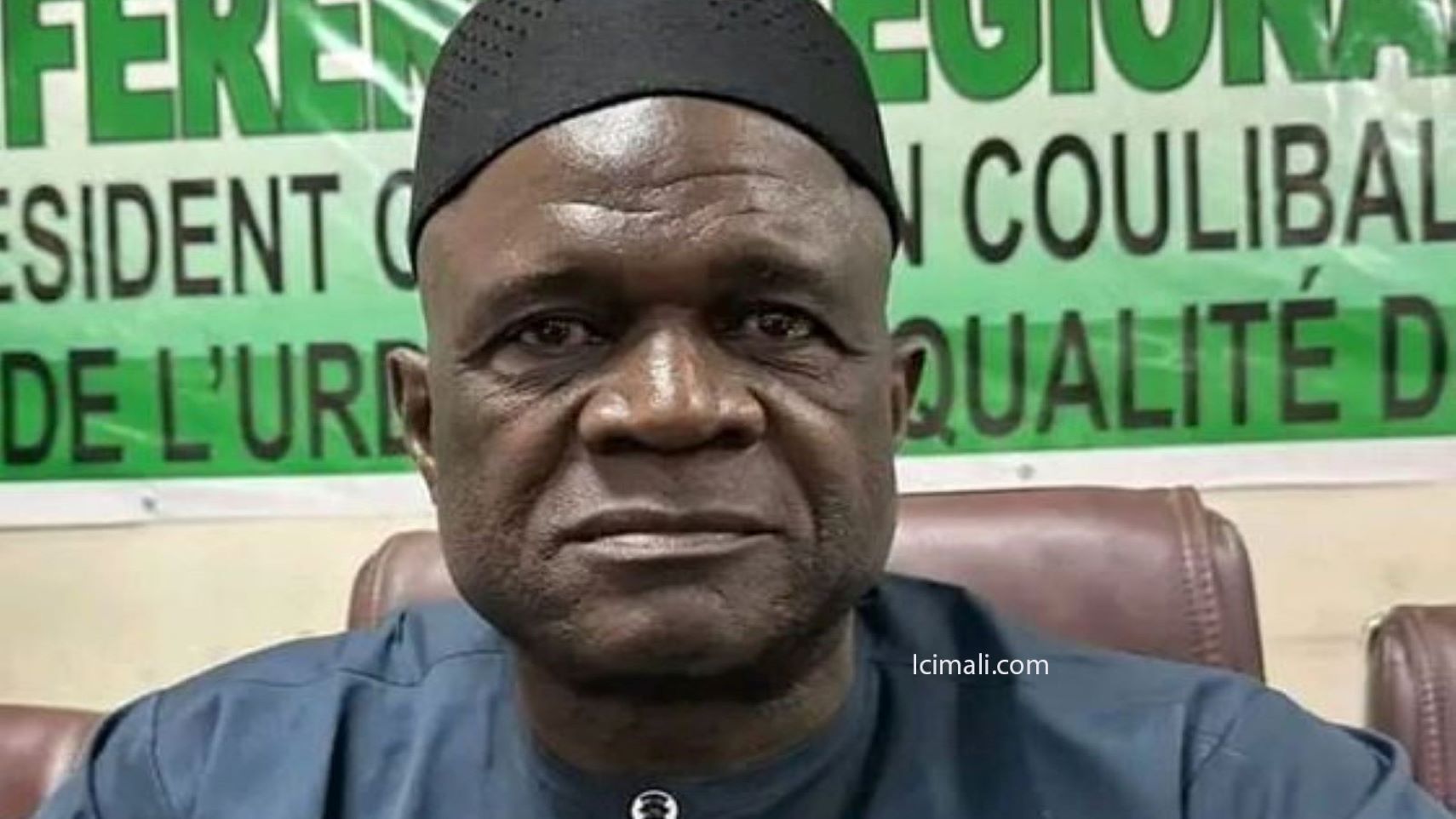 Le feuilleton judiciaire de Mamadou Hawa Gassama connaît un dénouement inattendu. Alors qu’il purgeait une peine de trois ans d’emprisonnement ferme, assortie d’une amende de 5 millions de FCFA et d’une interdiction de séjour, une mesure de clémence au plus haut sommet de l’État est venue interrompre sa détention.