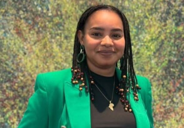 Mme Adam Dicko aura la lourde et noble mission de représenter la société civile africaine et spécifiquement celle du Sahel sur la scène mondiale, de plaider pour une paix durable et inclusive, capable de répondre aux défis sécuritaires actuels, et d’amplifier les voix locales afin qu'elles influencent directement les politiques de renforcement de l'État.