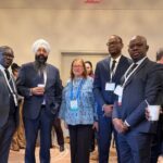 Le Forum PDAC est le plus grand rendez-vous mondial de l’exploration minière. Il rassemble chaque année l’ensemble de l’écosystème du secteur (investisseurs, sociétés minières, institutions, fournisseurs et experts) autour de panels, sessions techniques, formations intensives et rencontres B2B. Avec plus de 30 000 participants venus de plus de 135 pays, près de 1 100 exposants et 700 conférenciers, le PDAC s’impose comme une plateforme incontournable pour mobiliser des investissements, développer des projets et structurer des chaînes de valeur à l’international.