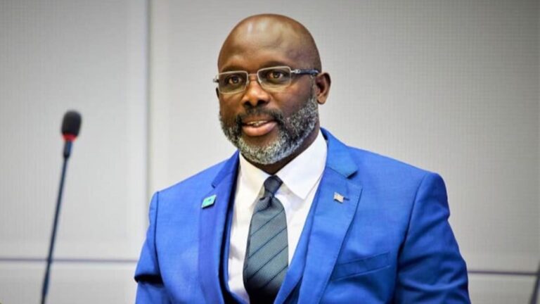 Dans l'affaire actuelle de la finale de la CAF entre le Sénégal et le Maroc, l'arbitre a permis au match de se poursuivre après la démission de Sénégal, et le jeu a été terminé, y compris le temps supplémentaire, avec un résultat obtenu sur le terrain.