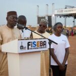 Du 06 au 12 avril 2026, la Caisse Nationale d’Assurance Maladie (CANAM) a marqué de son empreinte le Festival International de Selingué Baya (FISEBA-BAYA), dont elle figure parmi les sponsors officiels. Une implication qui traduit la volonté affirmée de l’institution de rapprocher ses missions des populations, au-delà des cadres conventionnels et dans les localités hors de Bamako.