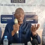 Au cœur de son intervention, Namory Magassouba a mis en avant la connaissance de soi comme socle de toute réussite. « La réussite personnelle repose sur la connaissance de ses limites et la capacité à les dépasser », a-t-il affirmé.