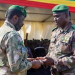 En associant leadership politique et expertise militaire, le tandem formé par Assimi Goïta et Oumar Diarra ambitionne de redonner un nouvel élan à l’appareil de défense. L’objectif affiché est clair : bâtir une armée plus réactive, mieux structurée et résolument tournée vers la protection du territoire national.