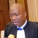 Nous voici réunis pour l'ouverture de la toute première session de la Chambre criminelle de ce Tribunal de Grande Instance de la Commune IV du district de Bamako. Cet événement n'est pas une simple formalité du calendrier judiciaire. Il marque un tournant historique pour l'institution judiciaire de notre pays, le Mali