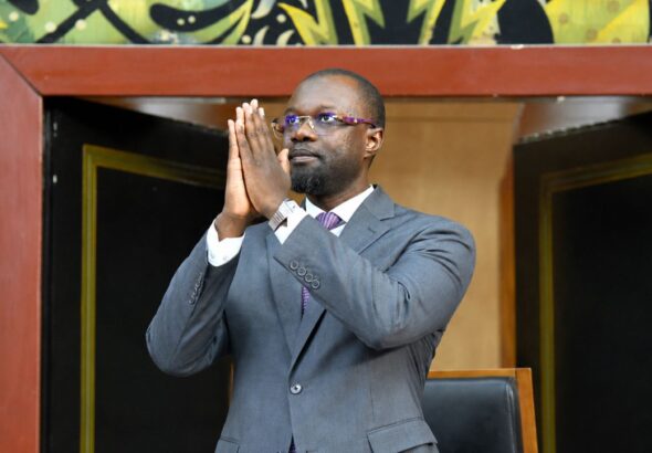 Le Conseil constitutionnel invoque ses limites légales. En effet, saisi le 1er juin dernier par le député Tafsir Thioye et 17 de ses collègues, le Conseil constitutionnel a tranché : il ne se prononcera pas sur le fond de l'affaire. La haute juridiction s'est déclarée formellement incompétente pour statuer sur la réintégration d’Ousmane Sonko au sein de l’hémicycle.