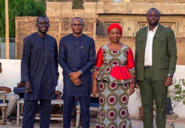 Les deux intervenants, le Pr. Jacqueline Konaté, Directrice générale du Centre d'Intelligence Artificielle et de Robotique du Mali (CIAR-Mali), et Yacouba Baby, Directeur Pays de Simplon Mali, ont livré des messages forts en faveur de l'apprentissage continu et de l'initiative personnelle.