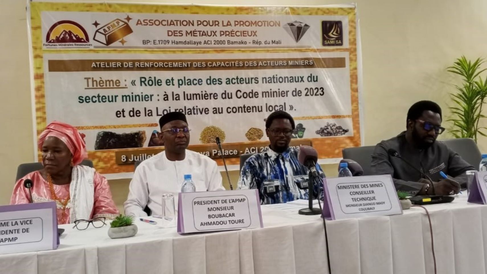 Le secteur minier malien est en transformation. Afin de ne pas laisser les acteurs locaux en marge de cette révolution législative, l’Association pour la Promotion des Métaux Précieux (APMP), en partenariat avec la Société Africaine des Mines (SAMI SA) et Fortunes Minerals Resources (FMR), a réuni les acteurs du secteur national.