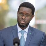 Au terme de ses échanges avec le président de la Transition, le Général Assimi Goïta, il a condamné avec fermeté les récentes attaques terroristes, salué les sacrifices des Forces armées maliennes et plaidé pour un renforcement de la coopération bilatérale et régionale afin de faire face aux défis sécuritaires, économiques et de la gestion des ressources communes.