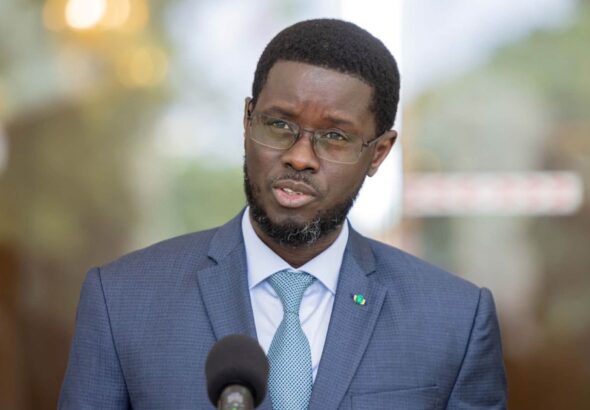 Au terme de ses échanges avec le président de la Transition, le Général Assimi Goïta, il a condamné avec fermeté les récentes attaques terroristes, salué les sacrifices des Forces armées maliennes et plaidé pour un renforcement de la coopération bilatérale et régionale afin de faire face aux défis sécuritaires, économiques et de la gestion des ressources communes.