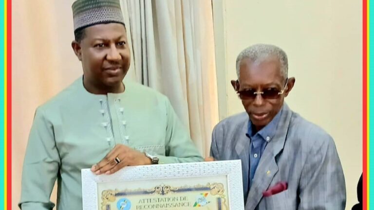 Visiblement ému, le Dr Abdoul Fatah Cissé a dédié cette distinction à l'ensemble du personnel de la Maison du Hadj, aux guides religieux ainsi qu'aux partenaires saoudiens. « Ce mérite revient d'abord aux pèlerins pour leur patience et à toute l'équipe qui s'est mobilisée jour et nuit. Notre mission est de faciliter l'accomplissement du Hadj dans la dignité et la sécurité. Nous continuerons à améliorer nos services afin de faire honneur au Mali lors des prochaines éditions », a-t-il déclaré.