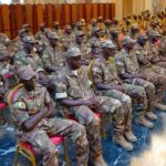 Prenant la parole au nom de ses compagnons, le Colonel Adama BAKAYOKO, Porte-parole des ex-détenus, a d'abord adressé ses remerciements et sa reconnaissance au Président de la Transition ainsi qu'à l'ensemble de ses collaborateurs pour les efforts consentis en vue de leur libération. Il a salué également le Chef d'Etat-Major Général des Armées et le Ministre délégué pour leurs conseils avisés et les dotations complètes mises à leur disposition, dès leur retour.