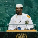 Prenant la parole à l’occasion de la 81e session ordinaire de l’Assemblée générale des Nations unies, le président de la République de Guinée, Mamadi Doumbouya, a livré un discours centré sur les transformations engagées dans son pays. Trois ans après son précédent passage devant cette tribune, le dirigeant guinéen dit revenir avec « un esprit différent », non plus pour dénoncer, mais pour présenter les résultats revendiqués par son gouvernement.