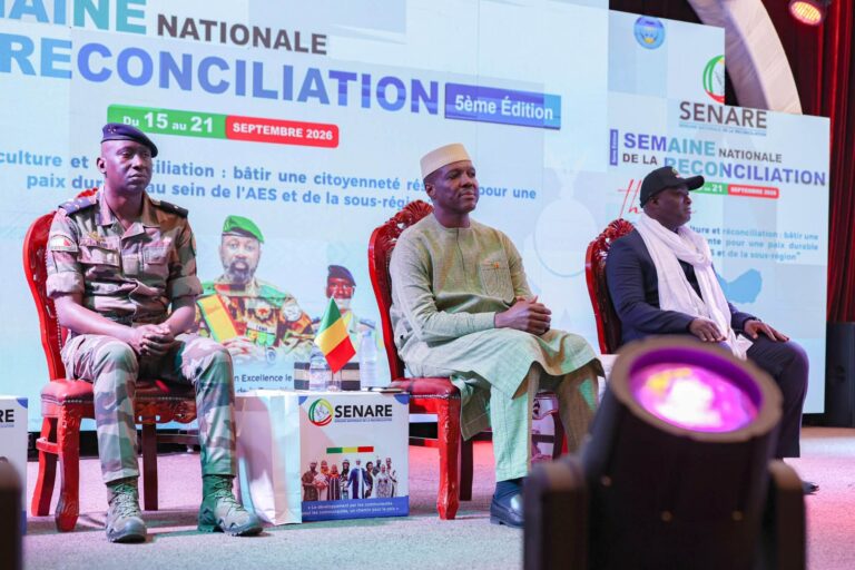 C’est dans cette enceinte que s’est ouverte officiellement la 5e édition de la Semaine nationale de la réconciliation (SENARE), placée sous le thème : « Éducation, culture et réconciliation : bâtir une citoyenneté résiliente pour une paix au sein de l’AES et de la sous-région ».
