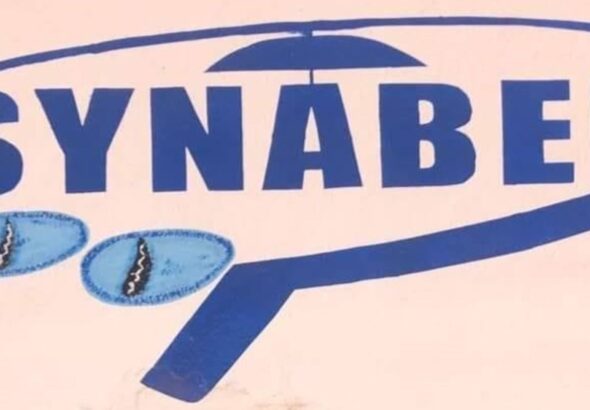 Dans son communiqué N°0023, signé par son secrétaire général, Hamadoun Bah, le SYNABEF informe ses structures de base, ses sections et ses divisions régionales de l’exclusion des deux responsables syndicaux de Coris Bank Mali.