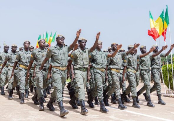 La 7ᵉ cohorte comprend 573 recrues non fonctionnaires et 1 827 fonctionnaires, issus de divers horizons professionnels.